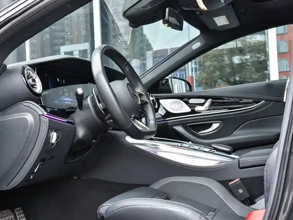 Mercedes-Benz AMG GT 2025