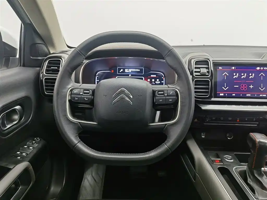 Citroen C5 AIRCROSS 2017 — фото 11