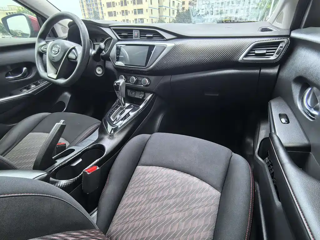 Nissan Bluebird 2016 — фото 14