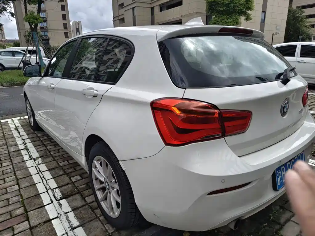 BMW 1 Series 2016 — фото 14