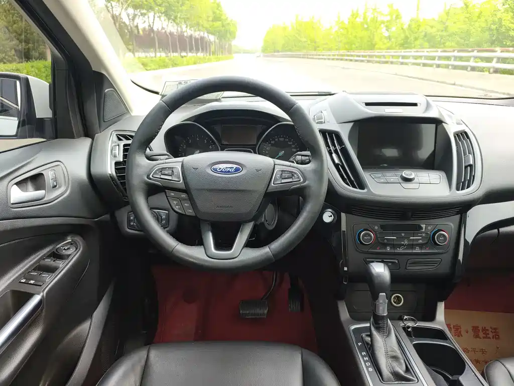 Ford Kuga 2017 — фото 10