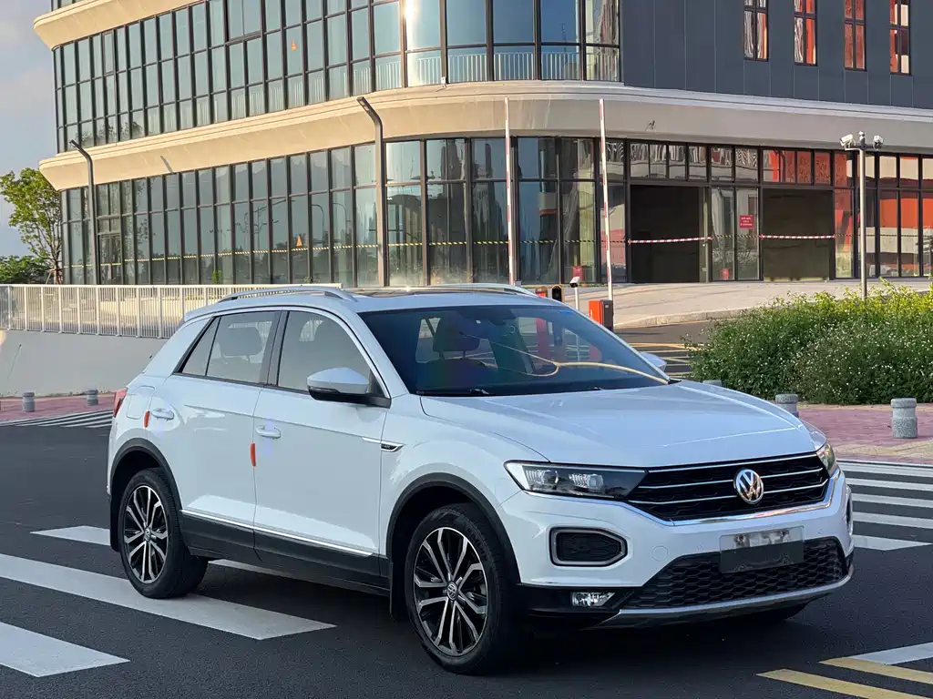 Volkswagen T-Roc 2019 — фото 3