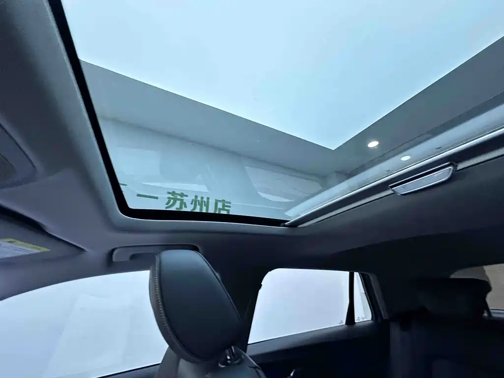 Audi Q2L 2023 — фото 13