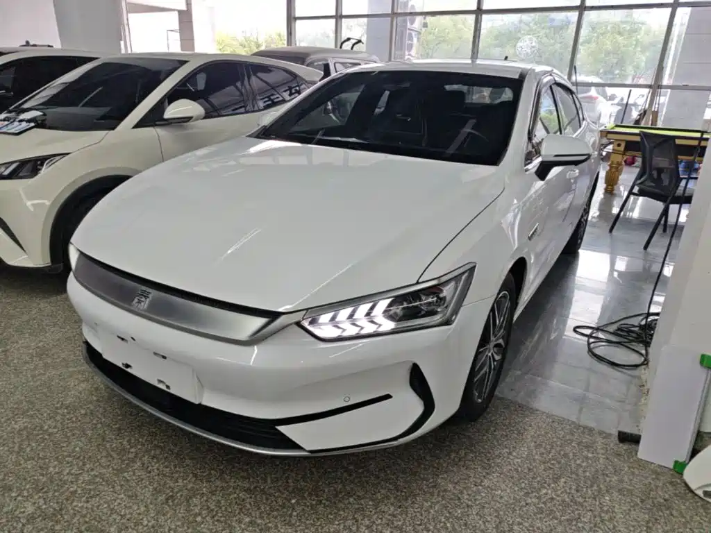 BYD Qin PLUS 2021 — фото 1