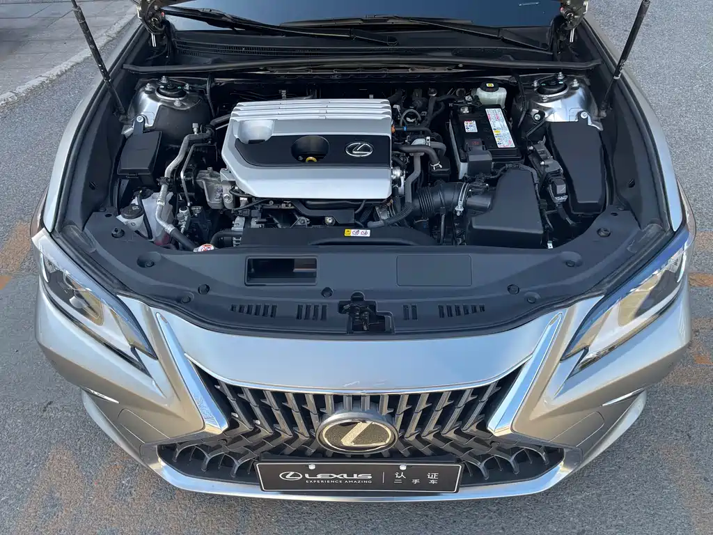 Lexus ES 2022 — фото 20