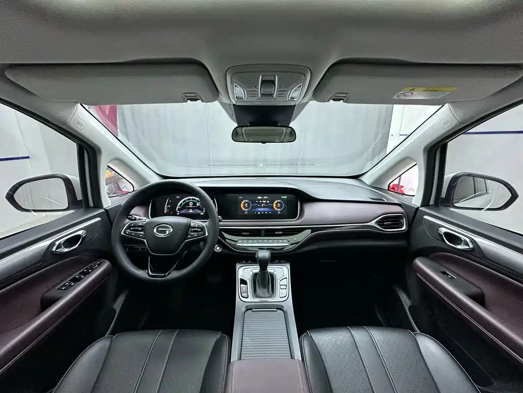 GAC Trumpchi M6 2022 — фото 11