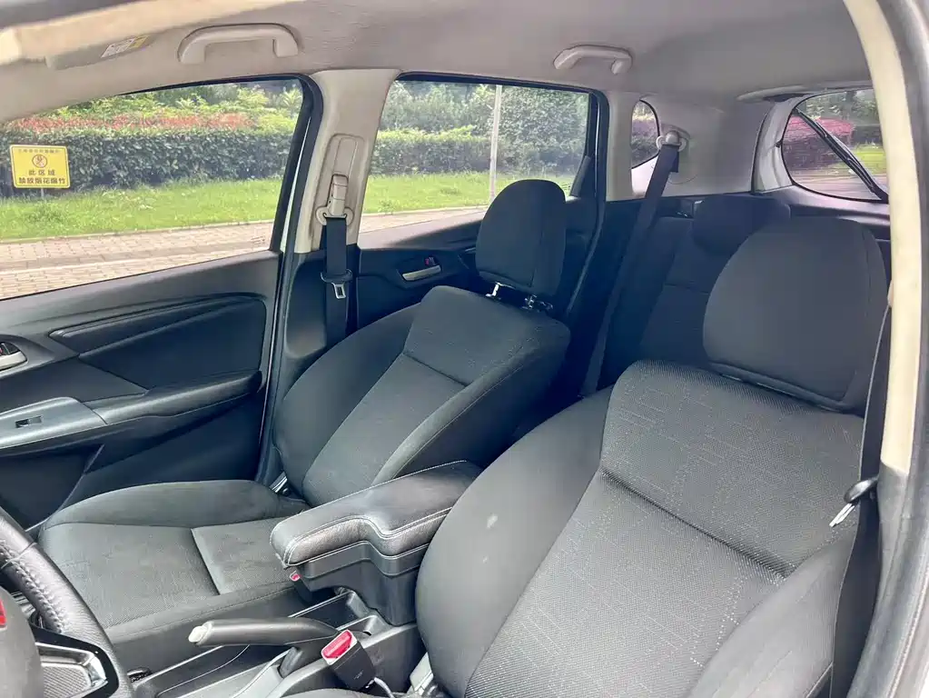 Honda Fit 2018 — фото 14