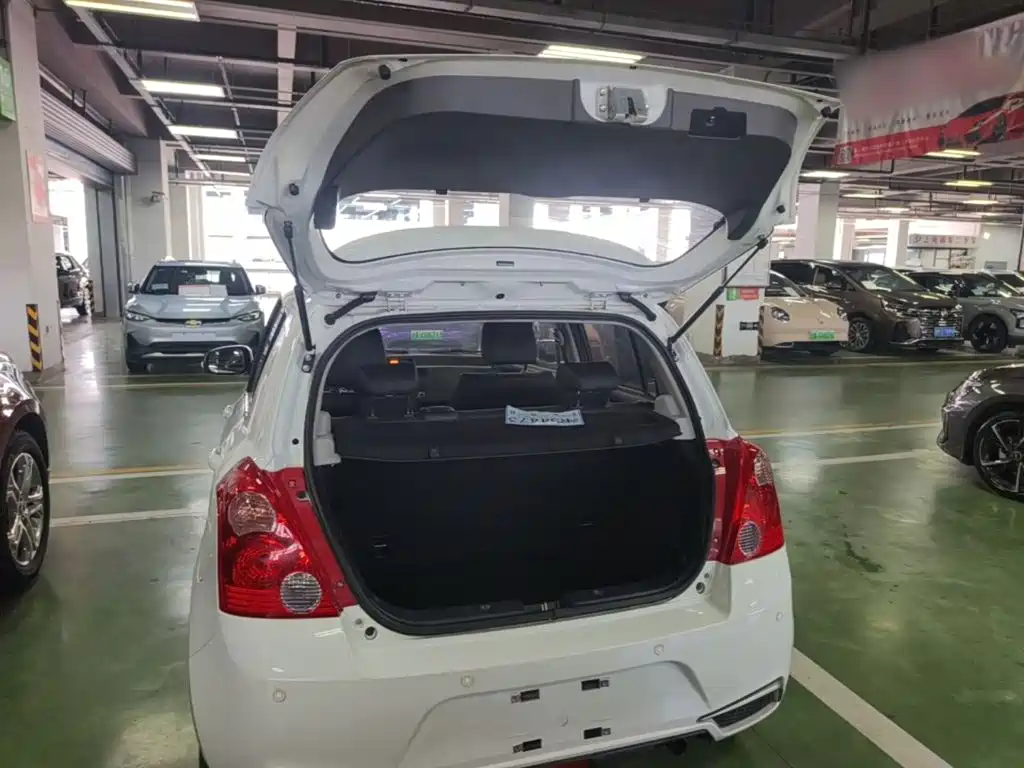 Suzuki Swift 2017 — фото 19