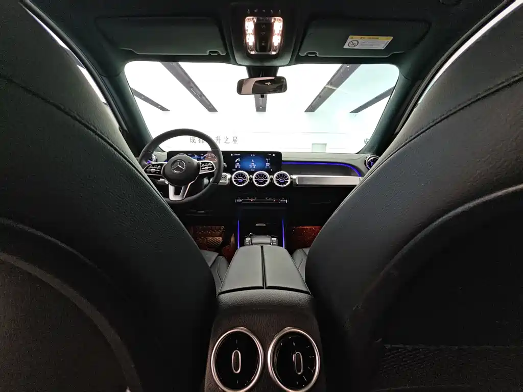 Mercedes-Benz GLB 2023 — фото 16