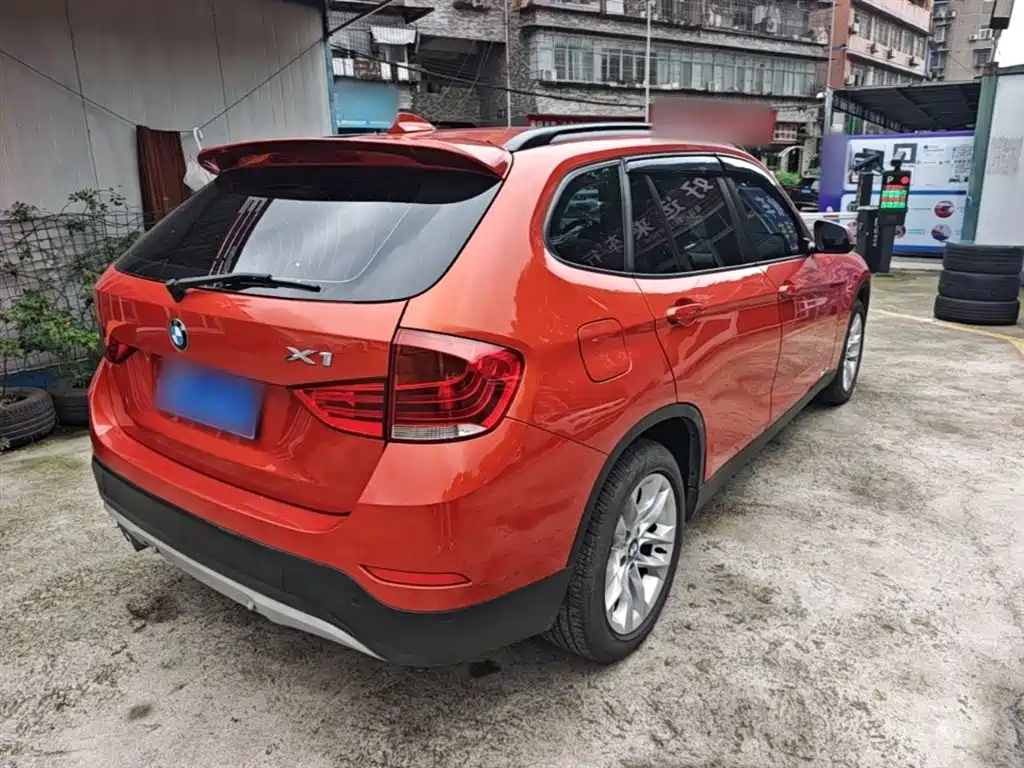 BMW X1 2015 — фото 7
