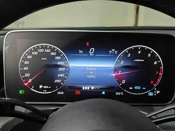 Mercedes-Benz C-Class 2022