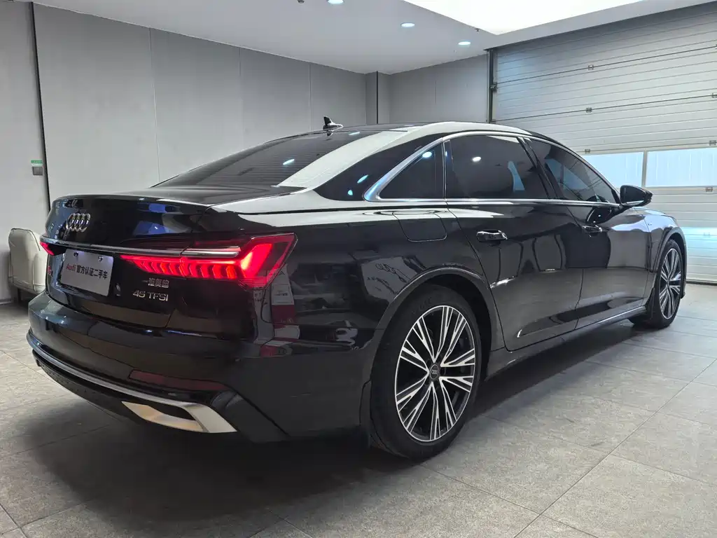 Audi A6L 2023 — фото 9