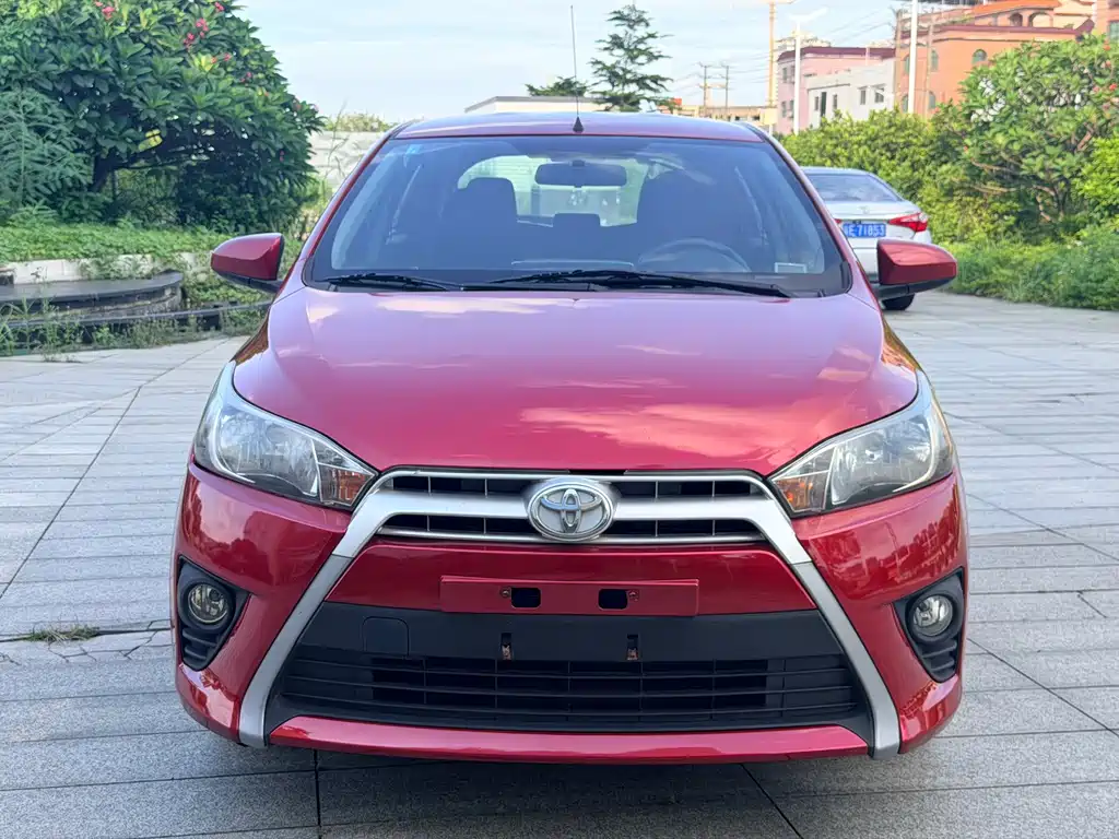 Toyota Yaris L 2014