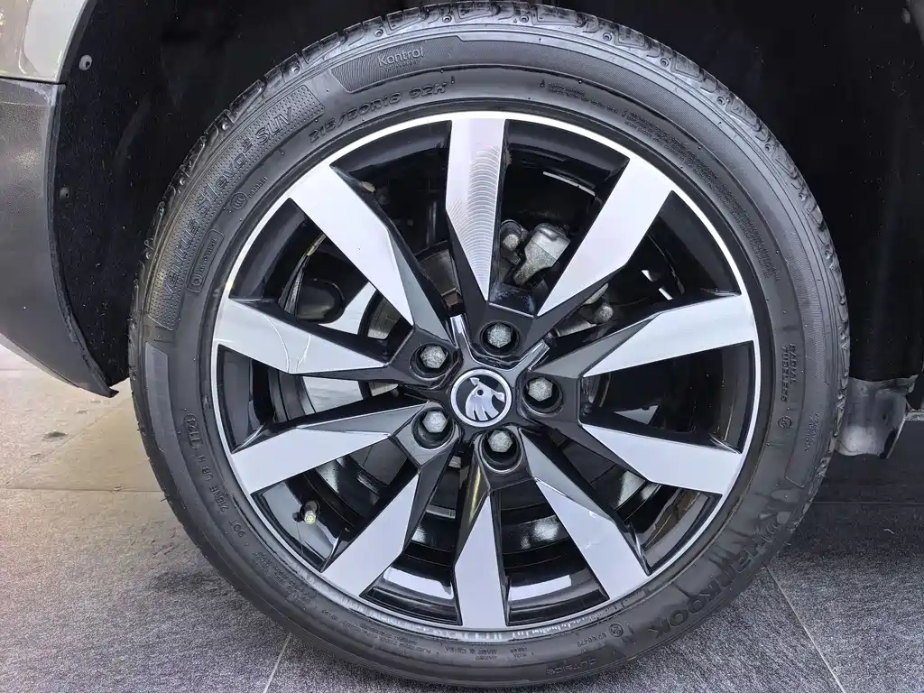 Skoda Karoq 2018 — фото 14