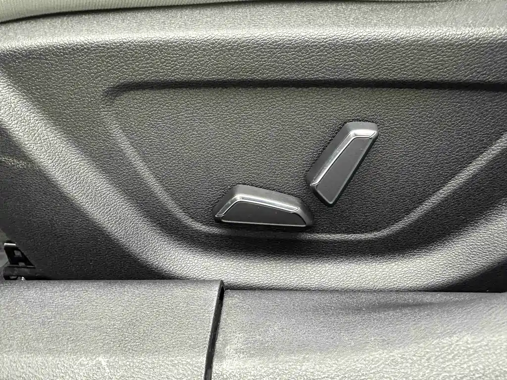 Geely Emgrand 2022 — фото 10