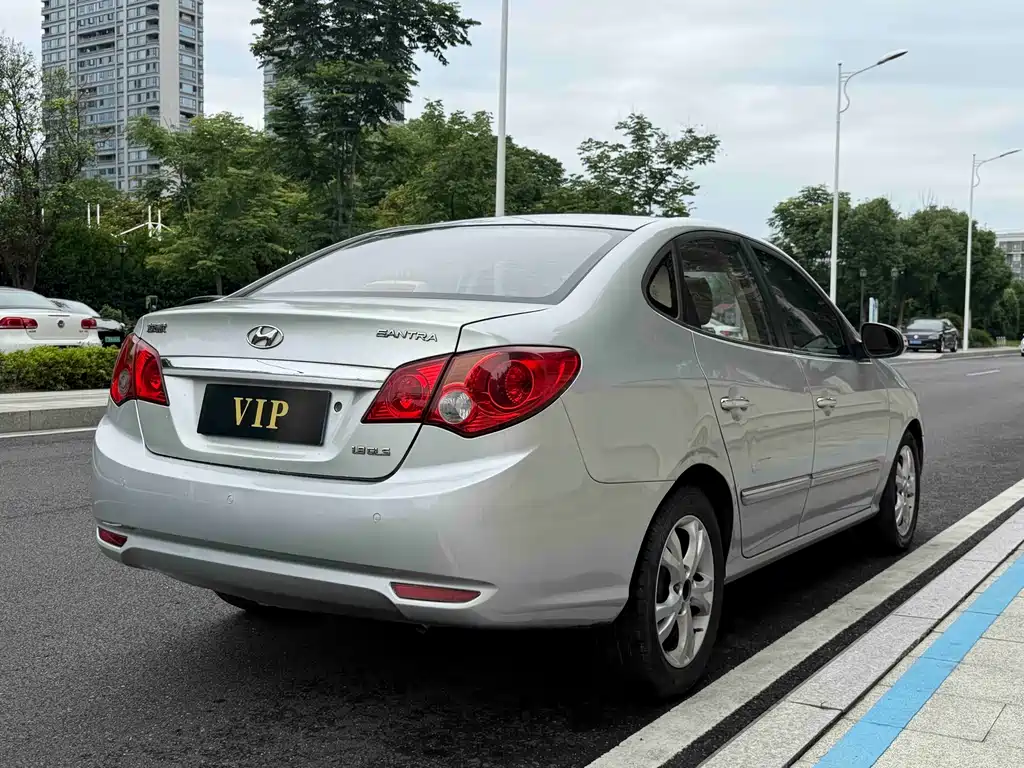 Hyundai Joyful 2011