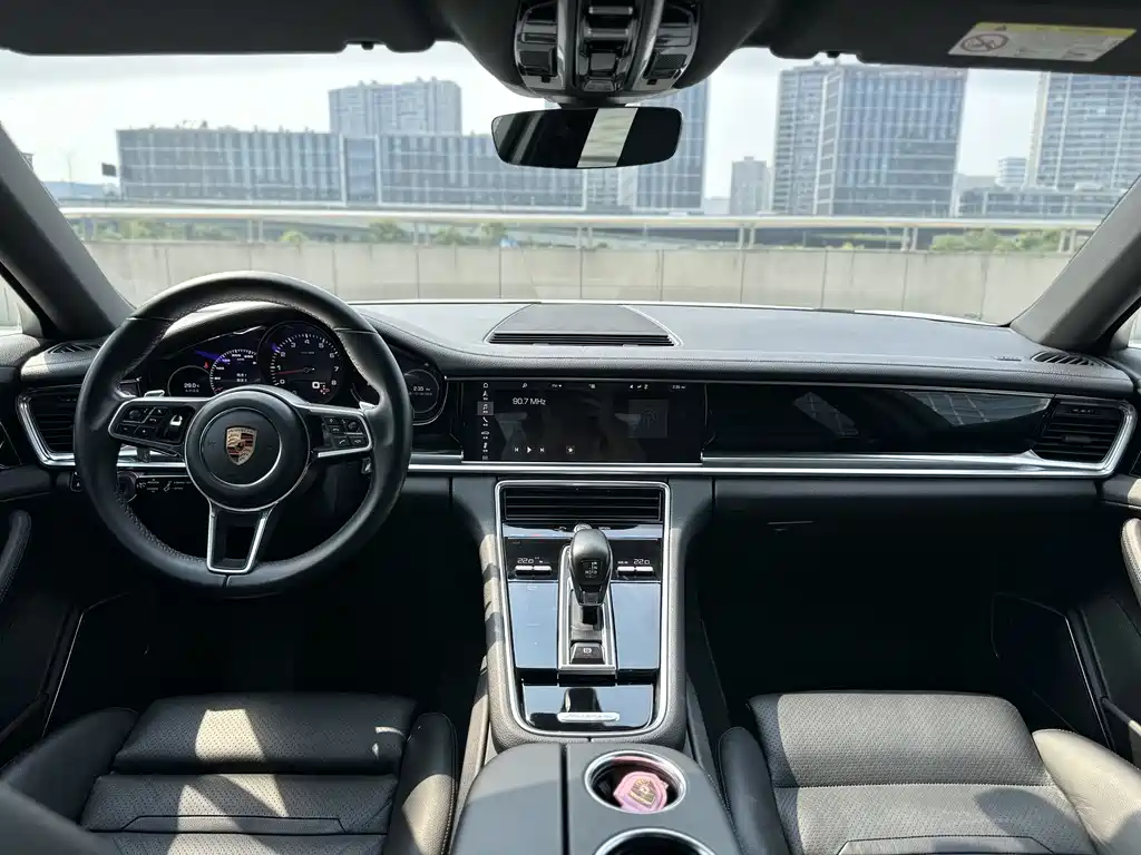 Porsche Panamera 2017 — фото 4