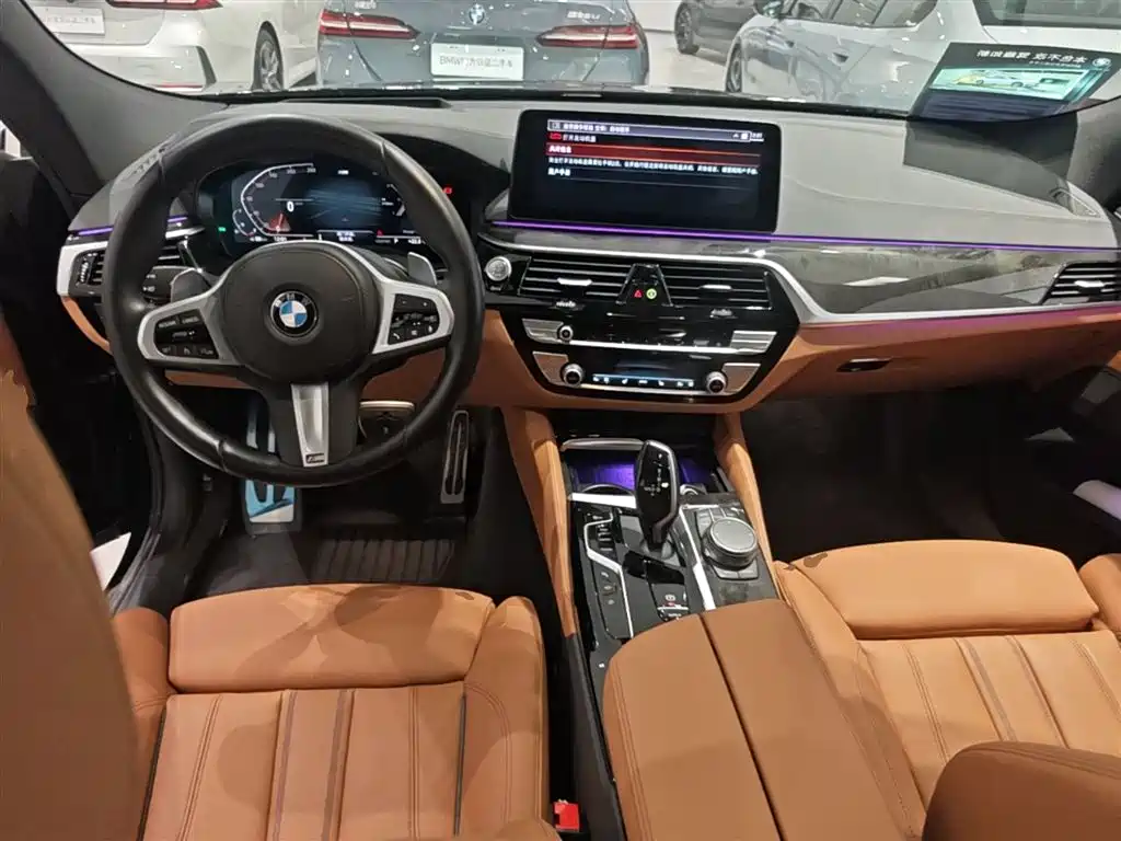 BMW 6 Series GT 2024 — фото 16