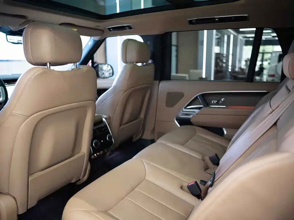 Land Rover Range Rover 2024 — фото 14