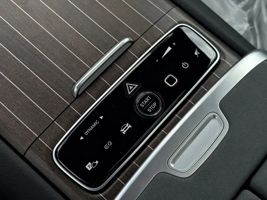 Mercedes-Benz EQS SUV 2026 — фото 18