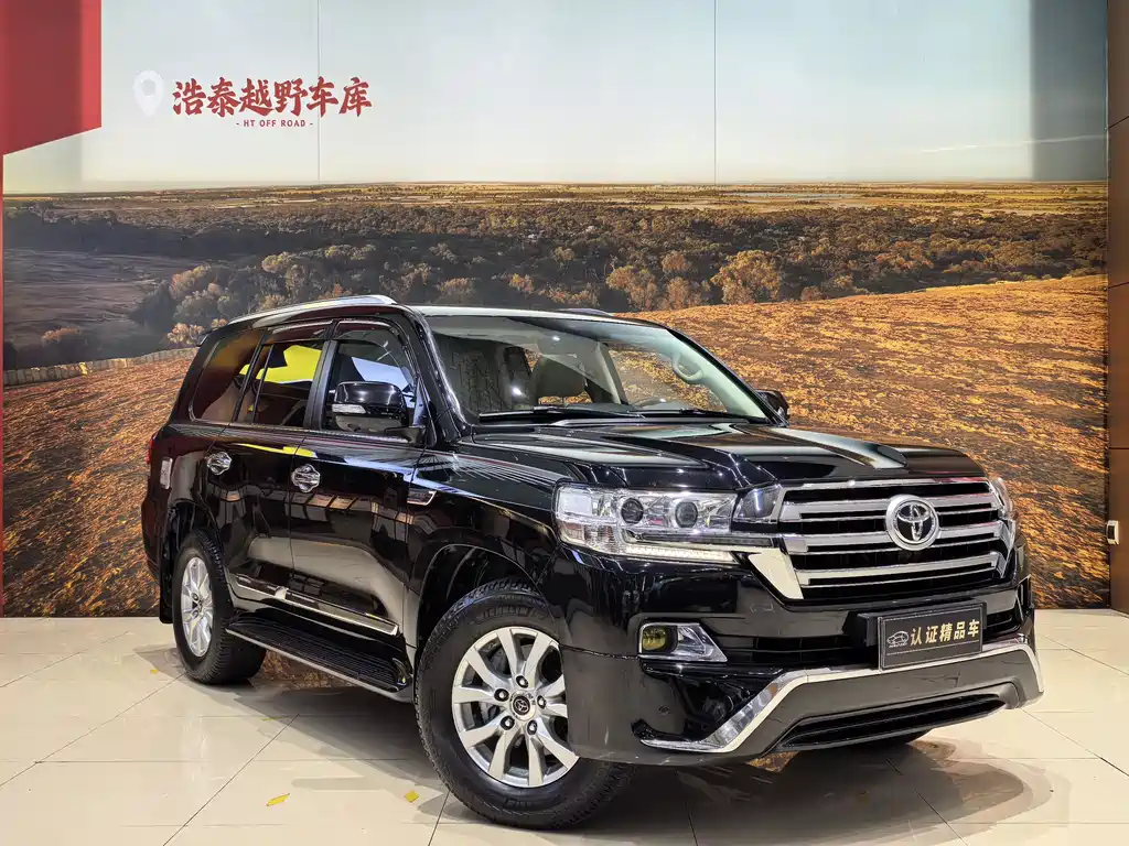 Toyota Land Cruiser 2017 — фото 3