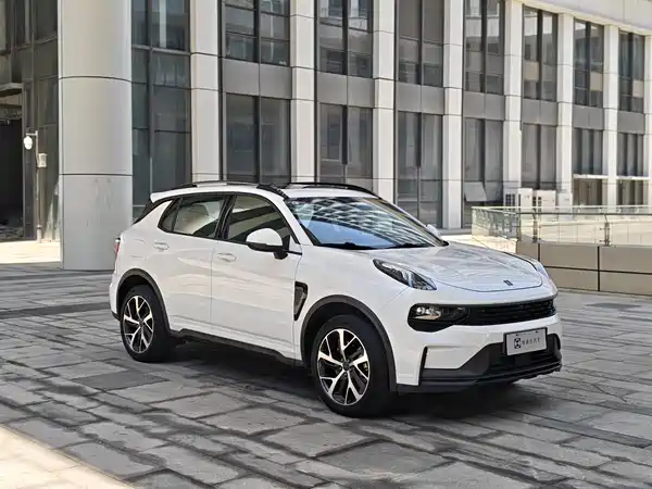 Lynk & Co 01 EM-P 2023