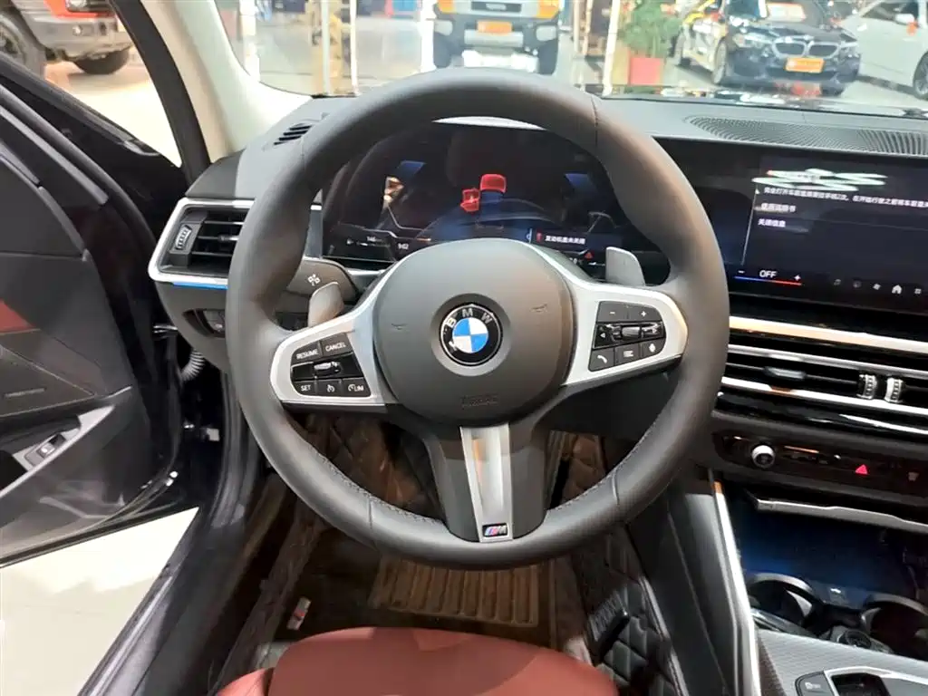 BMW 3 Series 2024 — фото 11