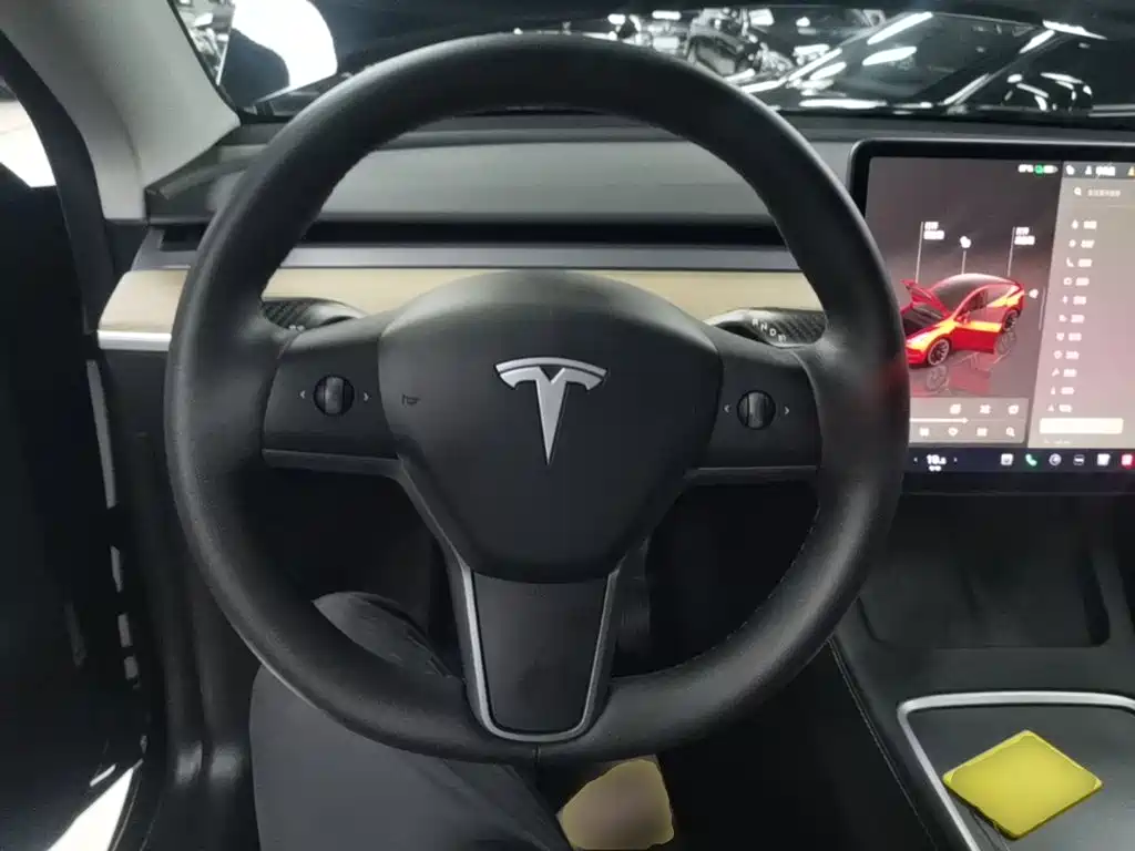 Tesla Model Y 2022 — фото 11