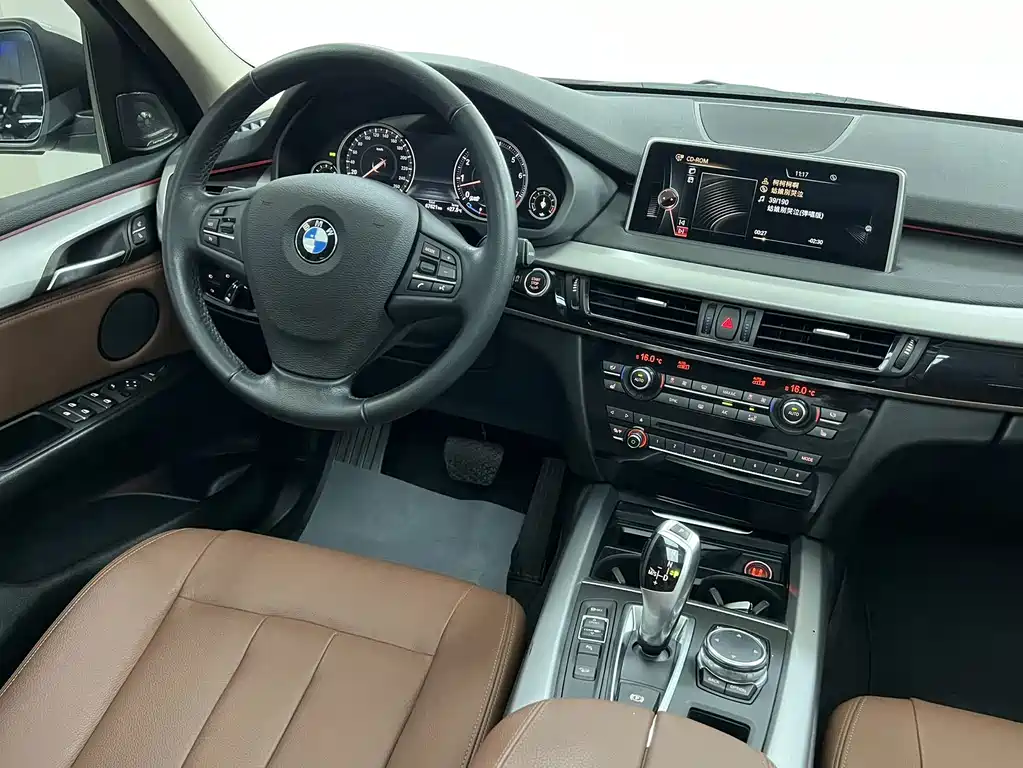 BMW X5 2017 — фото 12