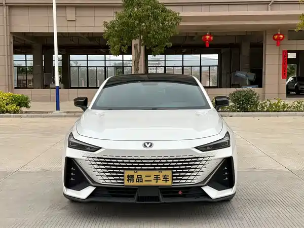 Changan UNI-V 2022