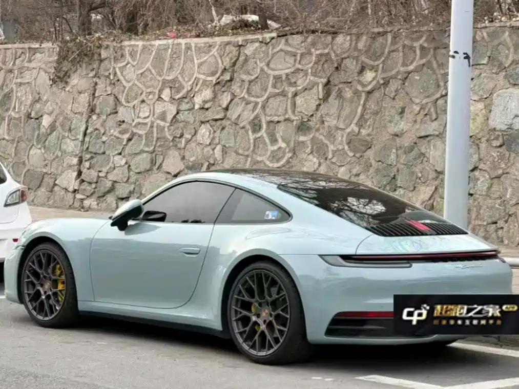 Porsche 911 2021