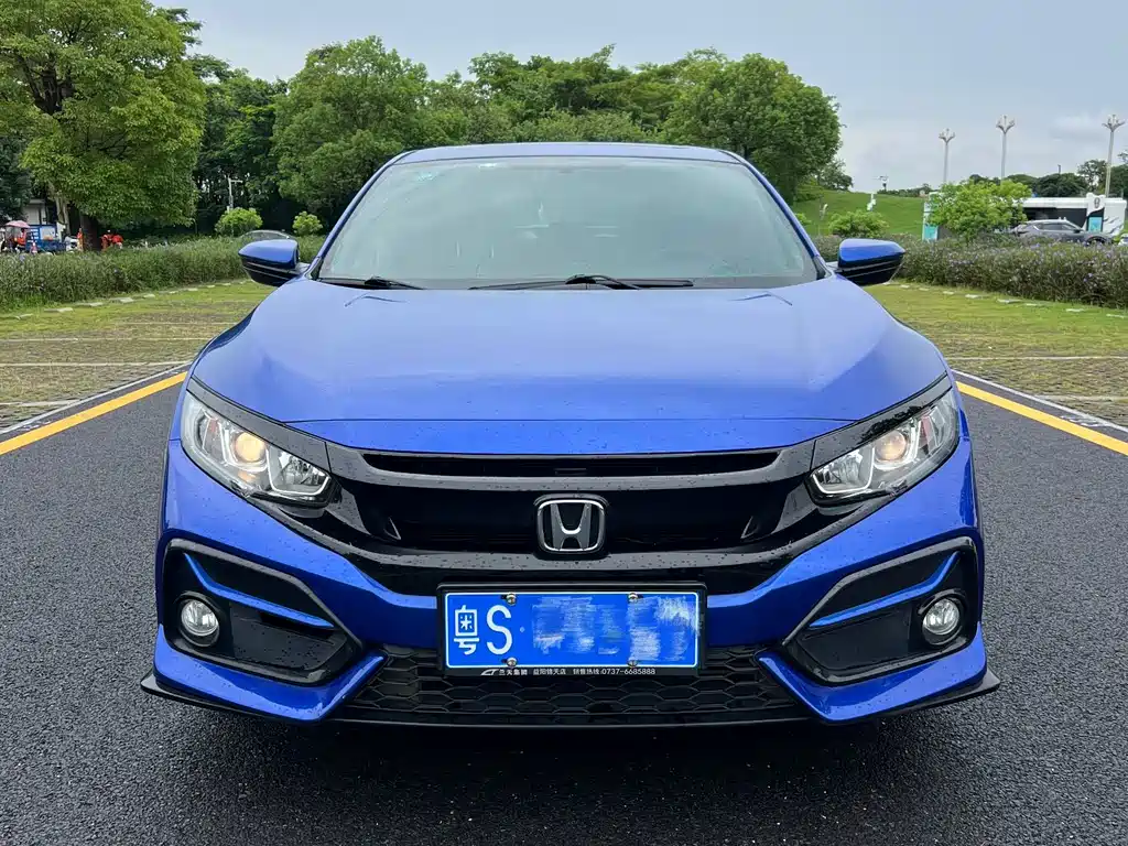 Honda Civic 2022 — фото 1