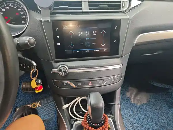 Peugeot 408 2018
