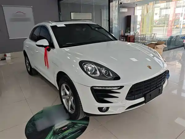Porsche Macan 2014