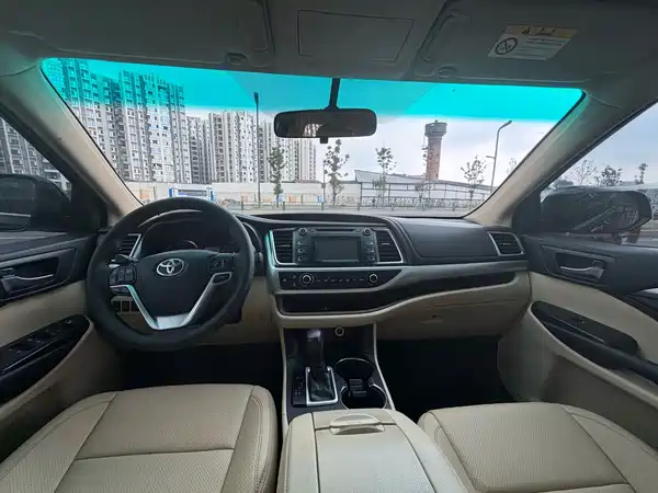 Toyota Highlander 2017