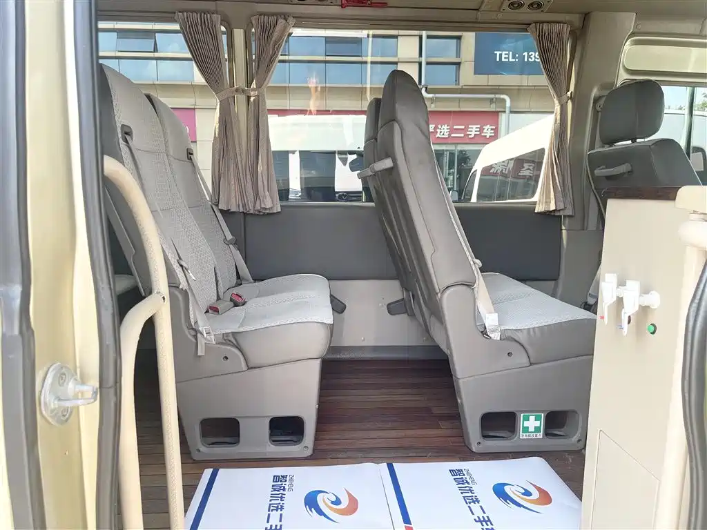 Toyota Coaster 2018 — фото 12