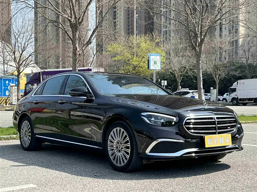 Mercedes-Benz E-Class 2021