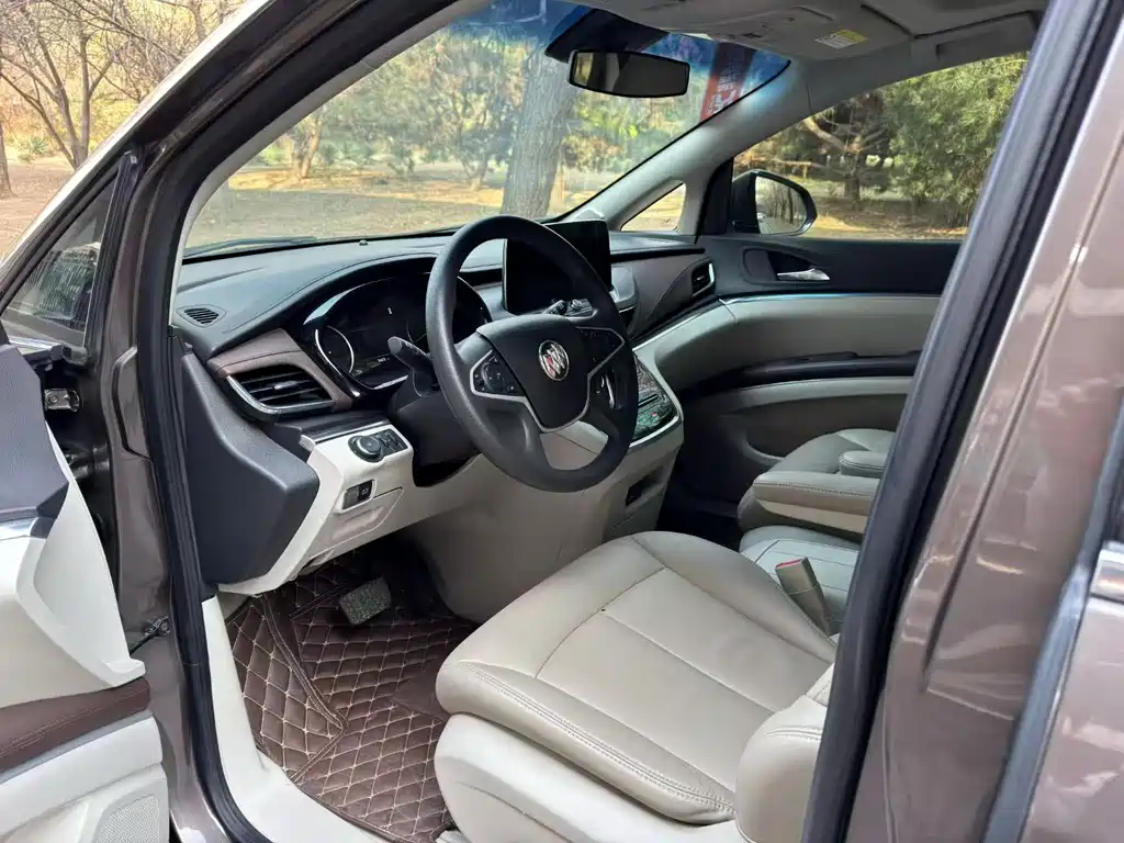 Buick GL8 2023