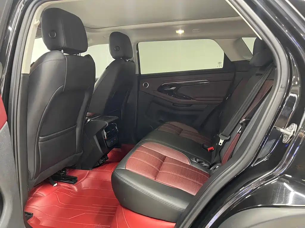 Land Rover Range Rover Evoque 2022 — фото 10