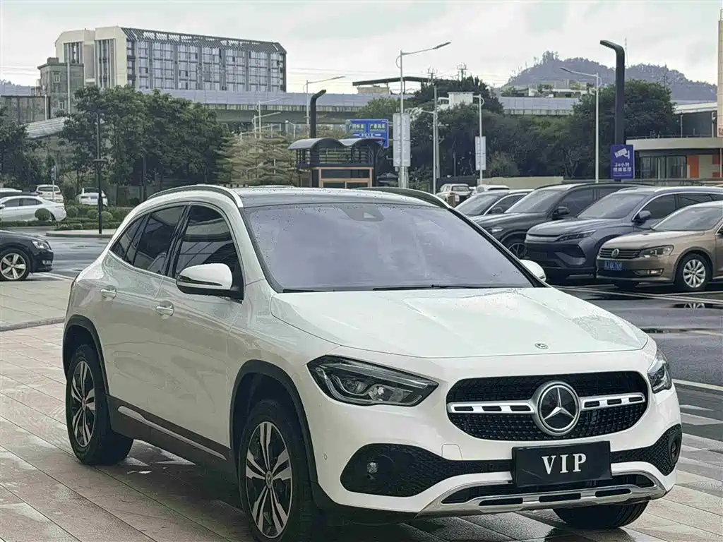 Mercedes-Benz GLA 2023 — фото 3