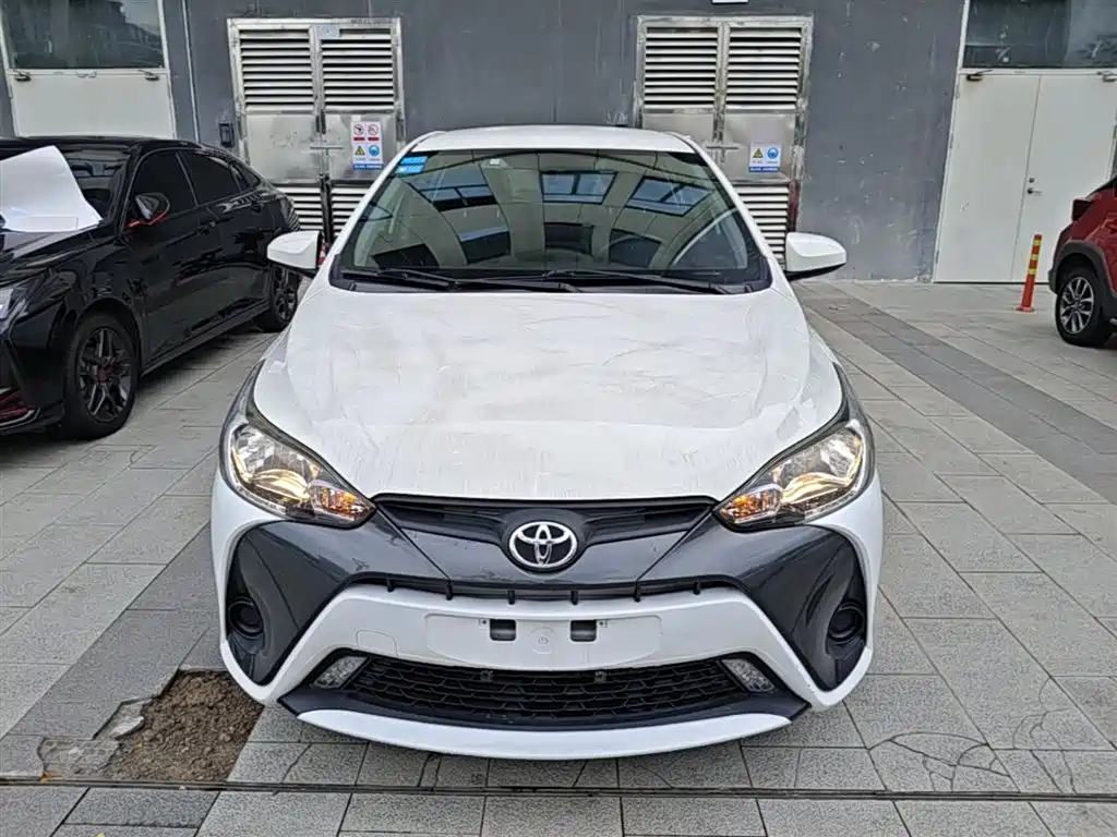 Toyota Yaris L 2019 — фото 3