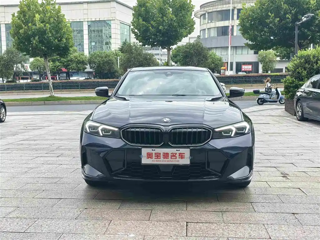 BMW 3 Series 2025
