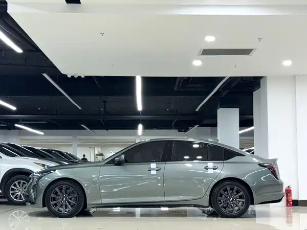 Cadillac CT5 2024