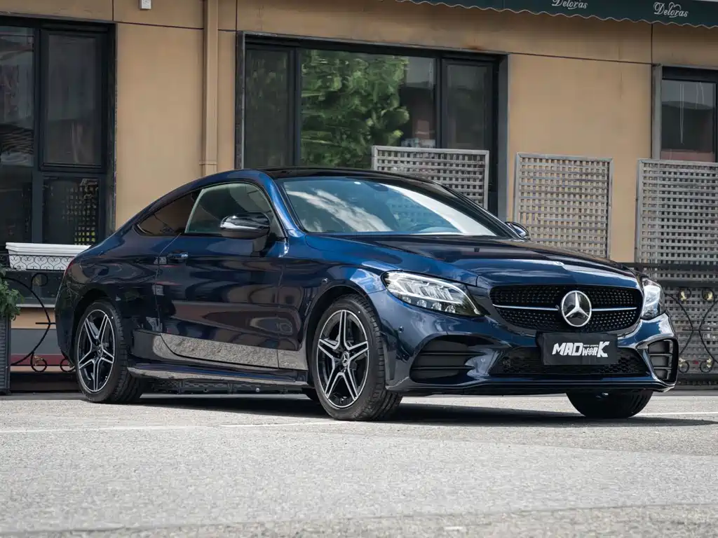 Mercedes-Benz C-Class 2023 — фото 3