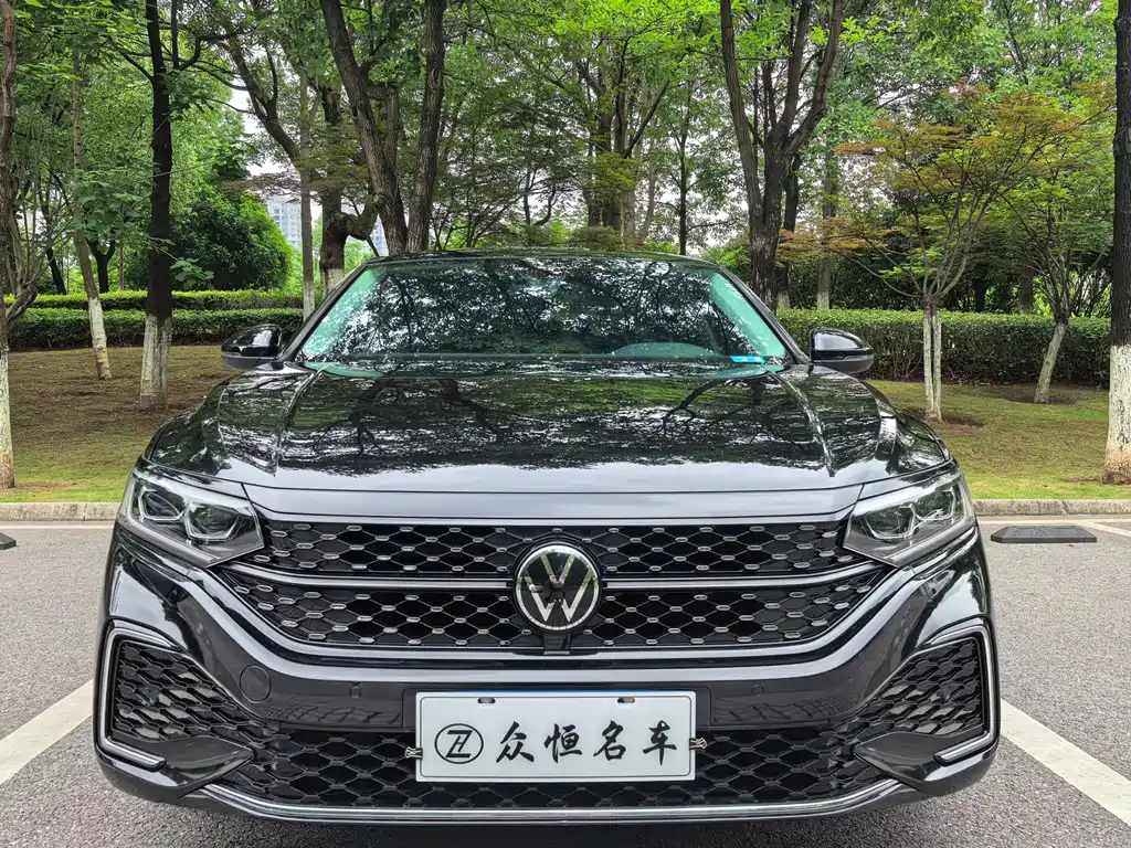 Volkswagen Passat 2022