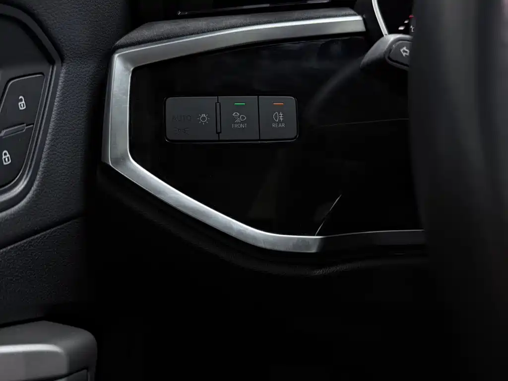 Audi Q3 2021 — фото 14