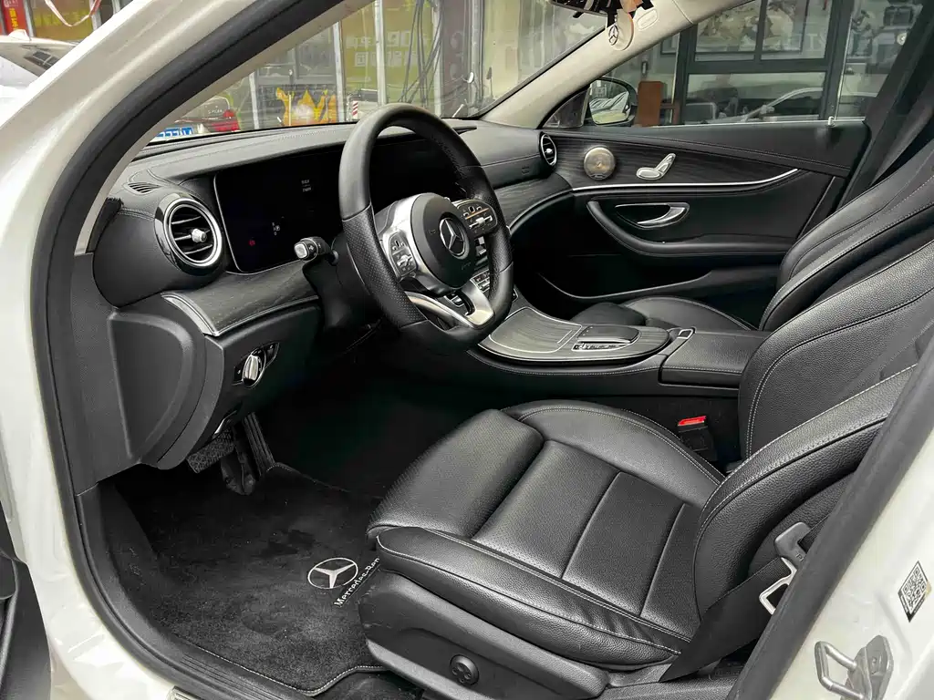 Mercedes-Benz E-Class 2019 — фото 5