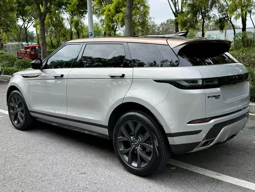 Land Rover Evoque 2023