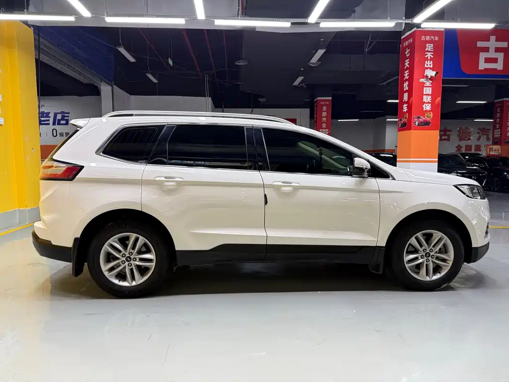 Ford Edge 2021 — фото 4