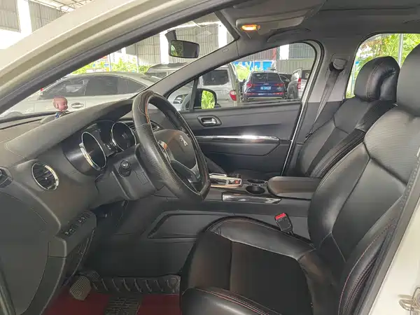Peugeot 3008 2016